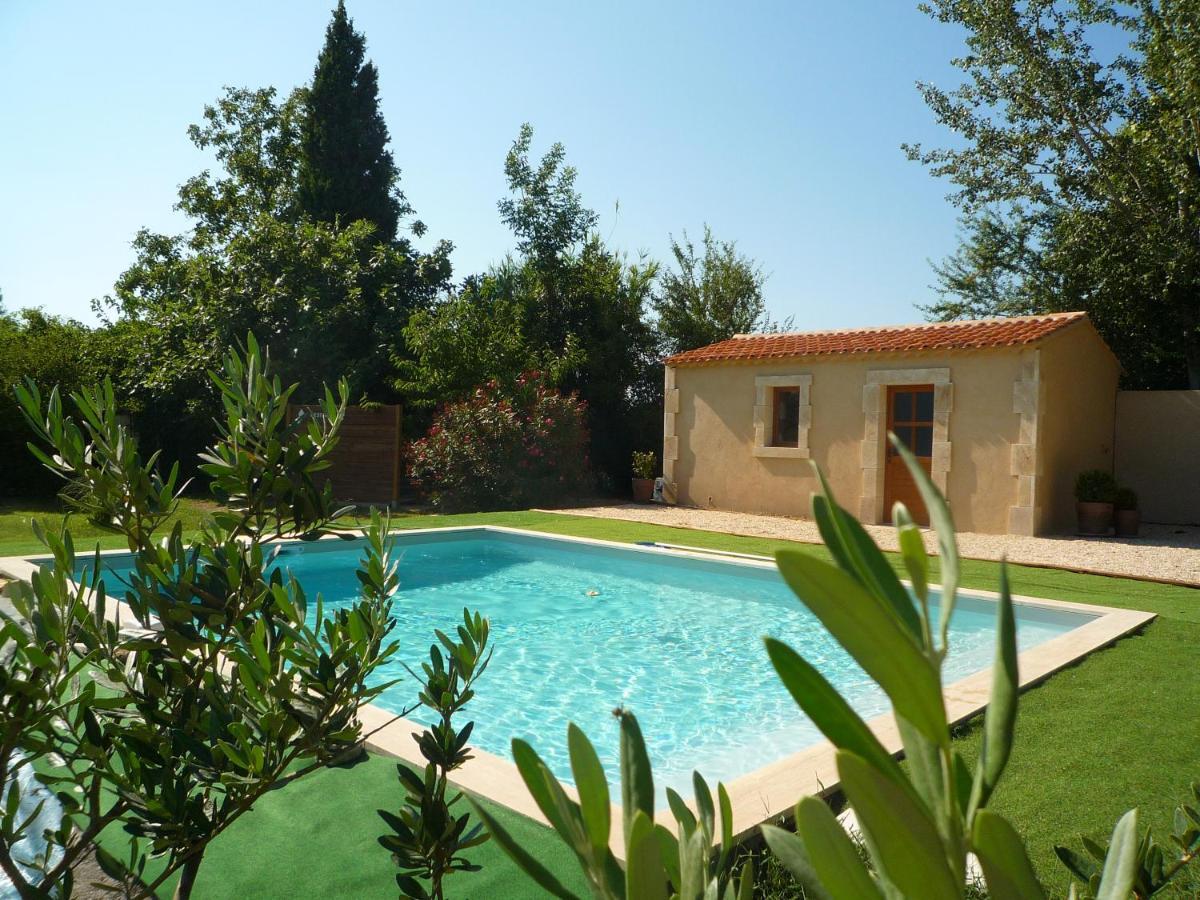 L'Atelier Des Coudelieres Bed & Breakfast Le Thor Exterior photo