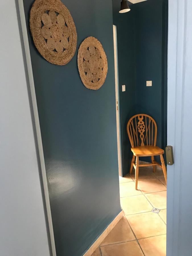 L'Atelier Des Coudelieres Bed & Breakfast Le Thor Exterior photo