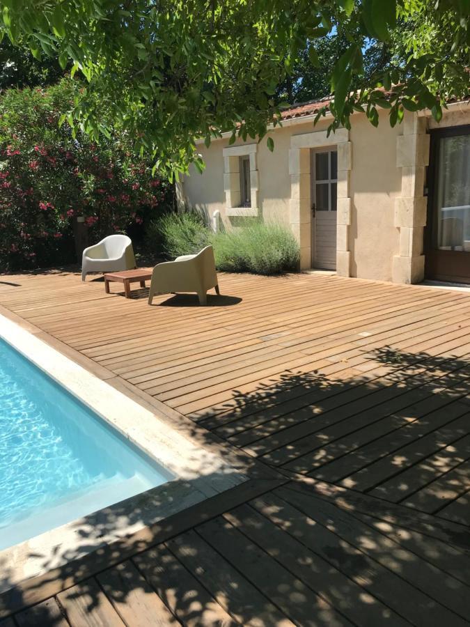 L'Atelier Des Coudelieres Bed & Breakfast Le Thor Exterior photo